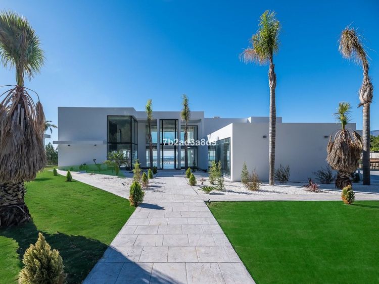House | Resale in Benahavís - Development photo 1