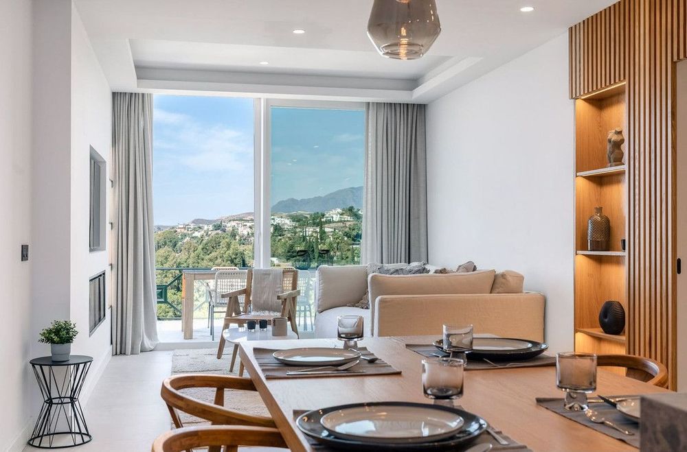 Apartment | Resale in La Quinta in La Quinta, Costa del Sol - Main property photo