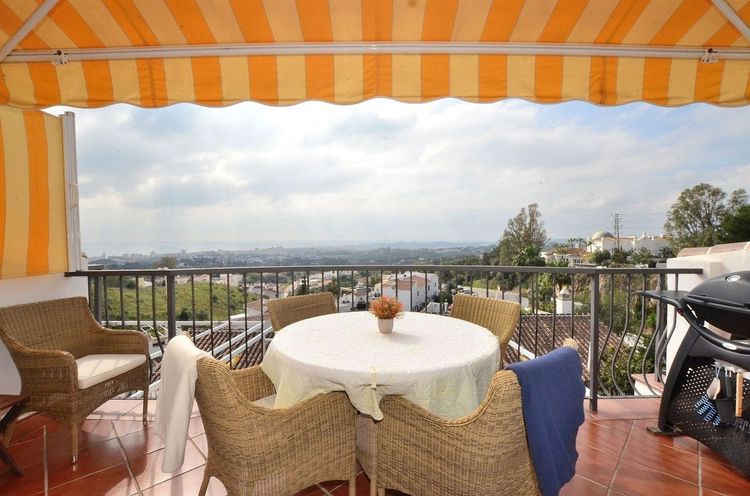 House | Resale in Mijas in Mijas Others, Costa del Sol - Photo 4