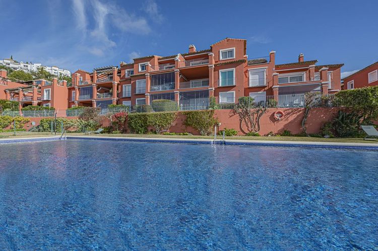 Apartment | Resale in La Mairena in La Mairena, Costa del Sol - Photo 5