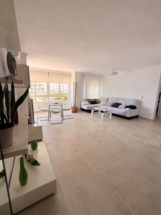 Apartment | Resale in Benalmadena in Benalmadena Others, Costa del Sol - Photo 5