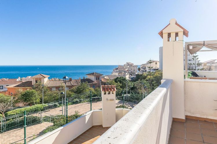 Penthouse | Resale in Torrequebrada in Torrequebrada, Costa del Sol - Photo 2