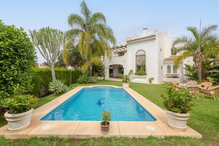 House | Resale in Elviria - Development photo 1