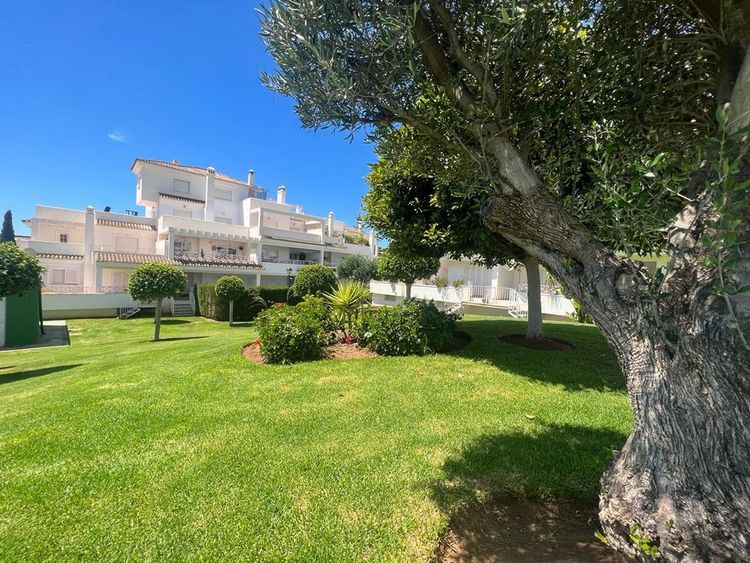 Apartment | Resale in Río Real in Río Real, Costa del Sol - Photo 4