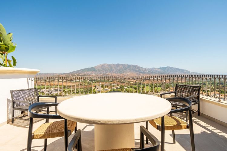 Apartment | Resale in La Cala Golf in La Cala Golf, Costa del Sol - Photo 4