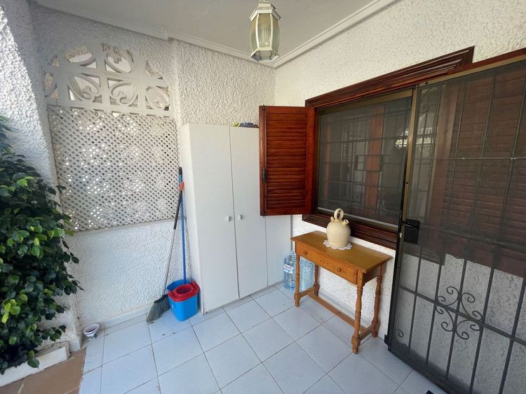 House | Resale in Mil Palmeras in Mil Palmeras, Costa Blanca - Photo 5
