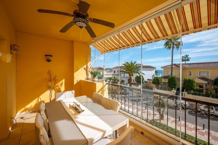 Apartment | Resale in La Cala de Mijas in La Cala de Mijas, Costa del Sol - Photo 2