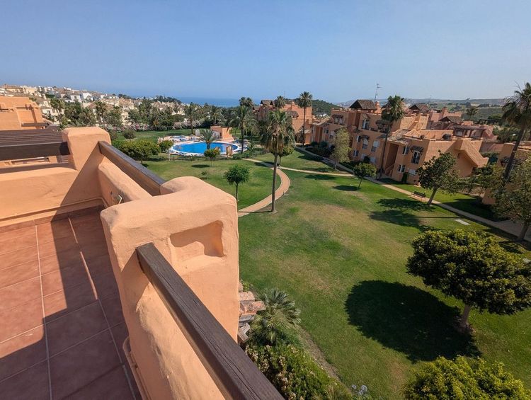 Penthouse | Resale in Casares in Casares Others, Costa del Sol - Photo 3
