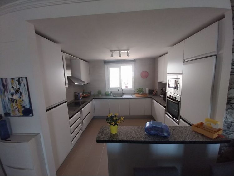 Apartment | Resale in Calahonda in Calahonda, Costa del Sol - Photo 5
