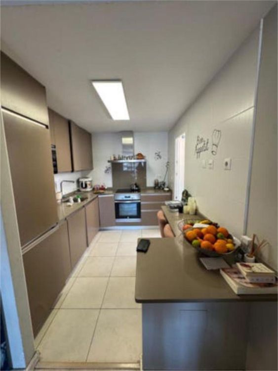 Apartment | Resale in Nueva Andalucía in Nueva Andalucía Others, Costa del Sol - Photo 4