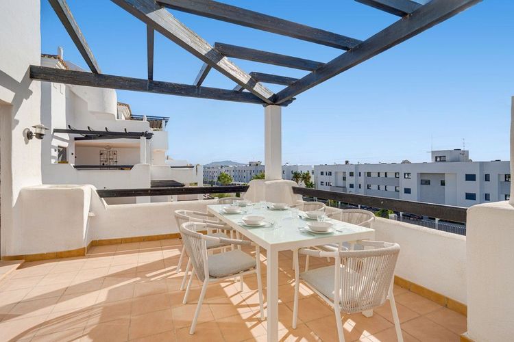 Apartment | Resale in Casares Playa in Casares Playa, Costa del Sol - Photo 4