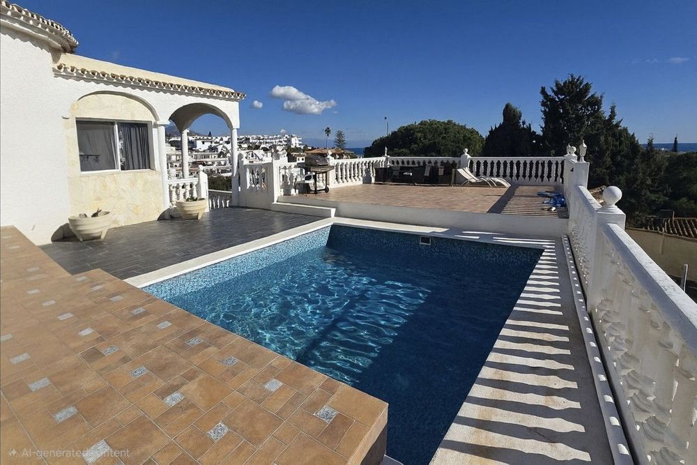 House | Resale in Mijas Costa in Mijas Costa, Costa del Sol - Main property photo