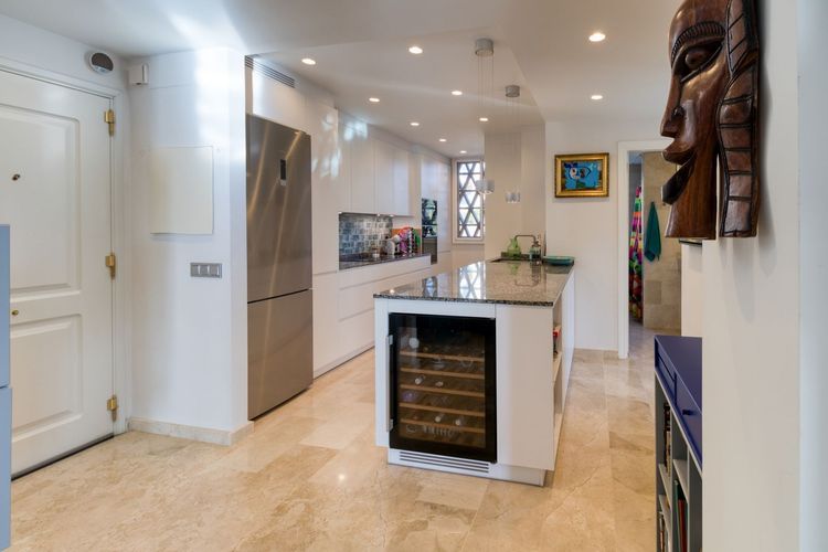 Apartment | Resale in Mijas Costa in Mijas Costa, Costa del Sol - Photo 4