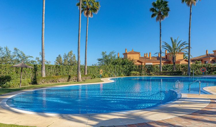 Apartment | Resale in Benahavís in Benahavís Others, Costa del Sol - Photo 5