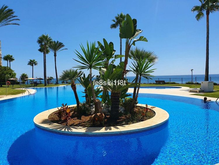 Apartment | Resale in Calahonda - Development photo 1