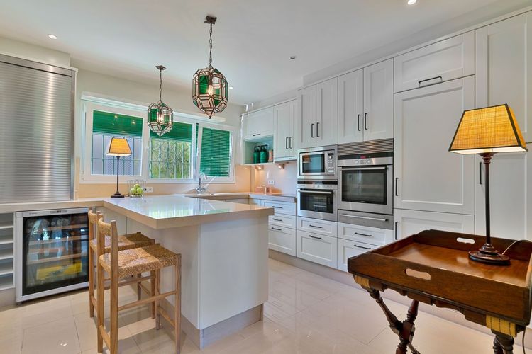 House | Resale in El Paraiso - Development photo 1