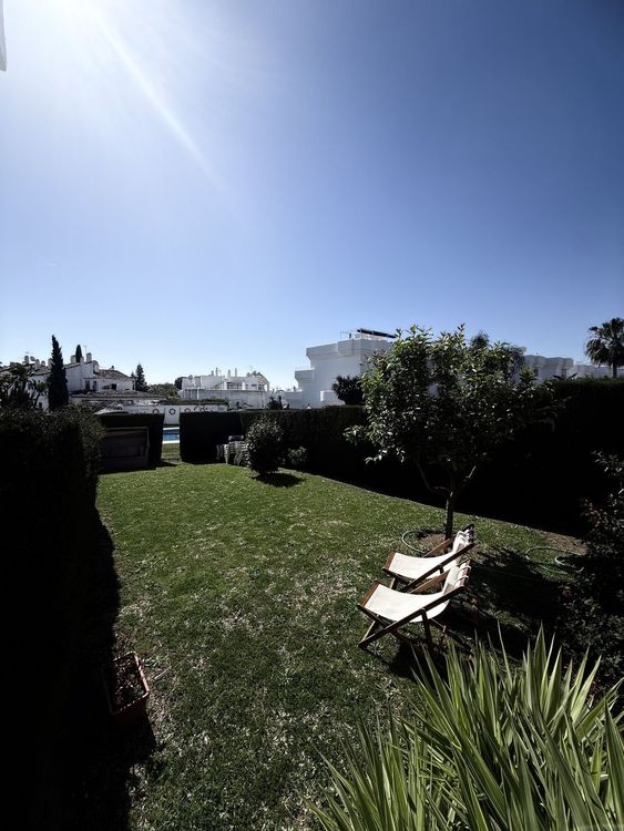 Apartment | Resale in El Paraiso in El Paraiso, Costa del Sol - Photo 2