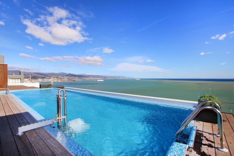 Apartment | Resale in Málaga in Málaga, Costa del Sol - Photo 5