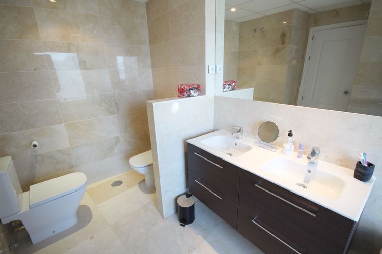 Penthouse | Resale in Riviera del Sol in Riviera del Sol, Costa del Sol - Photo 5