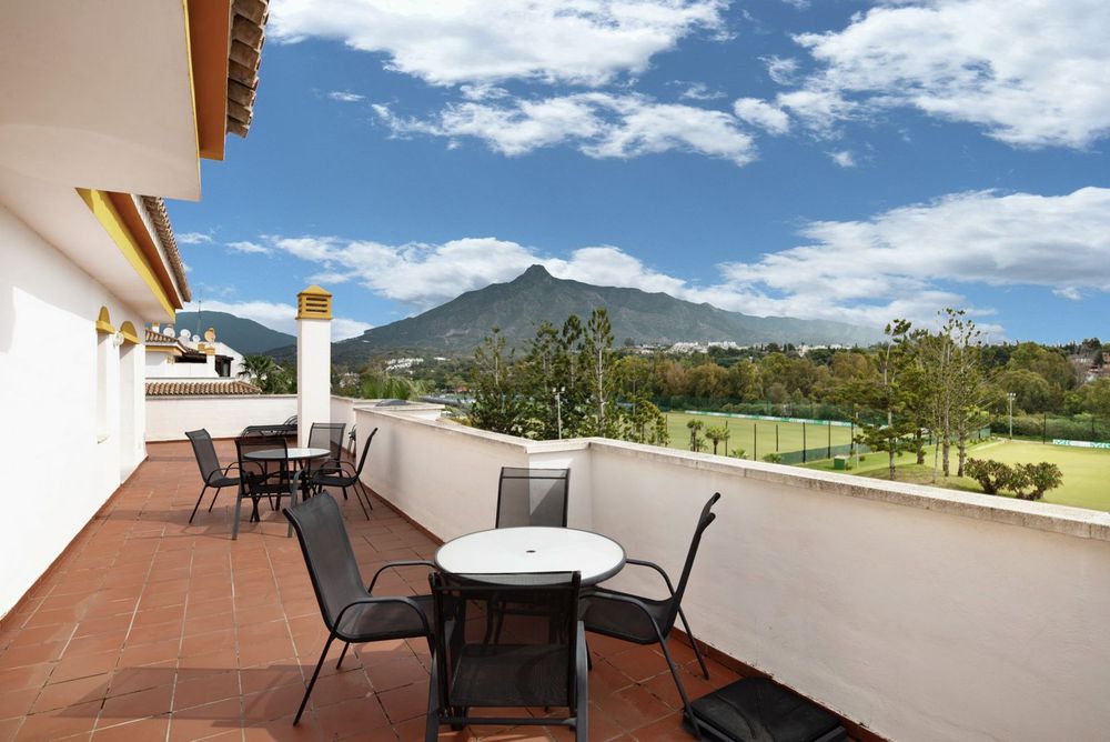 Penthouse | Resale in Nueva Andalucía in Nueva Andalucía Others, Costa del Sol - Main property photo