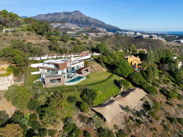 House | Resale in Benahavís - Development photo 1