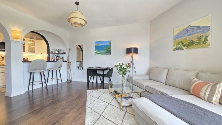 Apartment | Resale in Atalaya in Atalaya, Costa del Sol - Photo 4