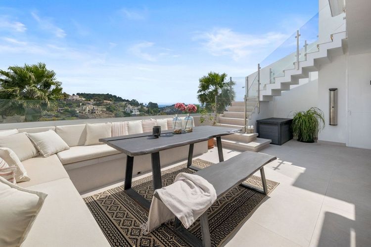 Penthouse | Resale in La Quinta in La Quinta, Costa del Sol - Photo 4