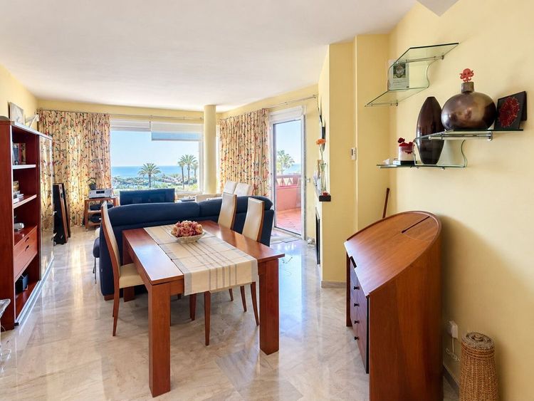 Apartment | Resale in Marbella in Marbella Others, Marbella, Costa del Sol - Photo 3