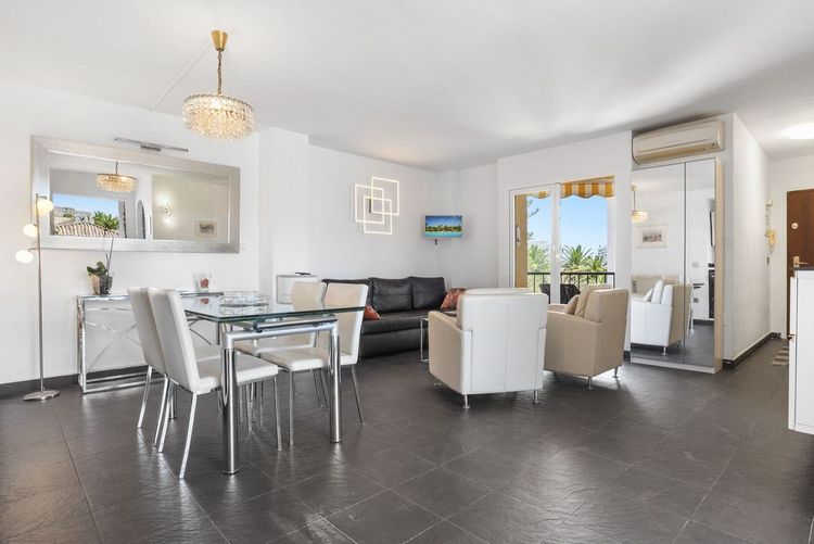 Apartment | Resale in Fuengirola in Fuengirola Others, Costa del Sol - Photo 3