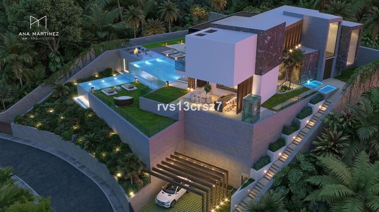 House | Resale in Elviria in Elviria, Costa del Sol - Photo 5