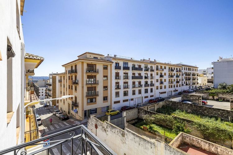House | Resale in Javea in Javea, Costa Blanca - Photo 2