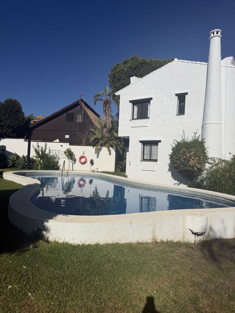 House | Resale in Calahonda in Calahonda, Costa del Sol - Main property photo