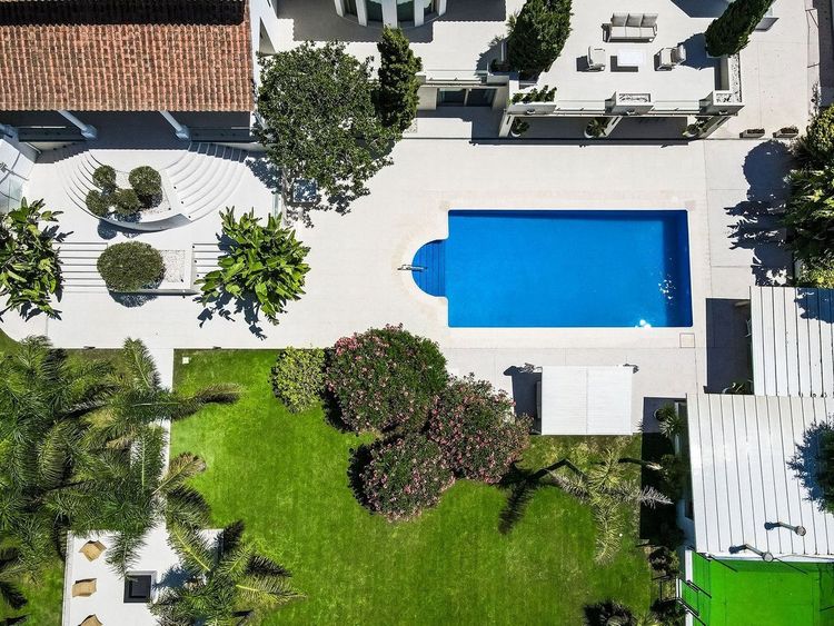 House | Resale in Marbella in Marbella Others, Costa del Sol - Photo 3