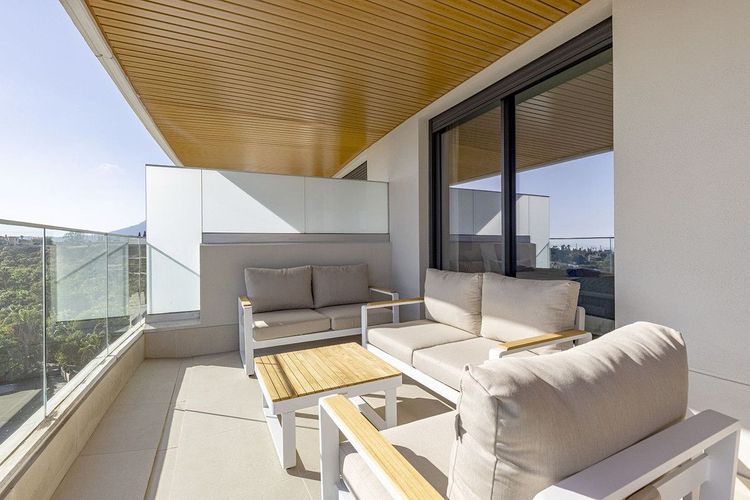 Apartment | Resale in Estepona in Estepona, Costa del Sol - Photo 4
