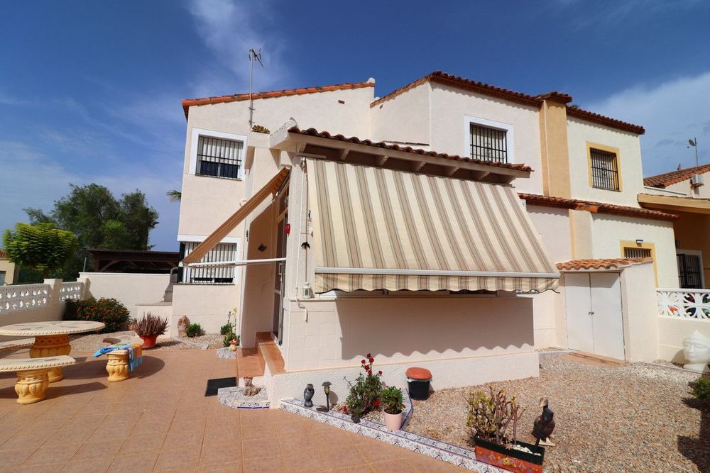 House | Resale in Algorfa in Algorfa, Costa Blanca - Main property photo