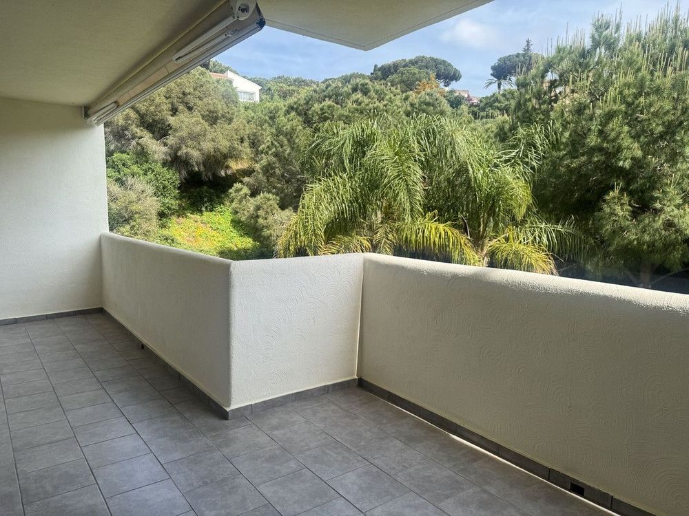 Apartment | Resale in Elviria in Elviria, Costa del Sol - Main property photo