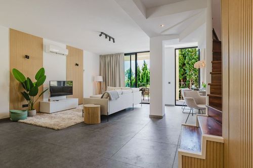 House | Resale in Aloha — Aloha, Costa del Sol