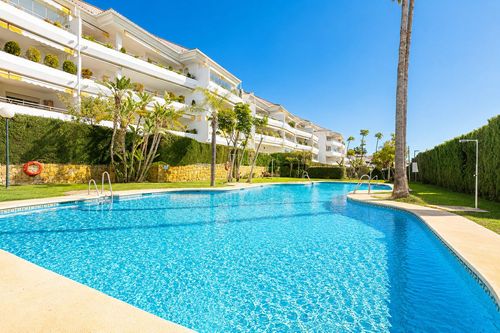 Penthouse | Resale in Guadalmina Baja — Guadalmina Baja, Costa del Sol