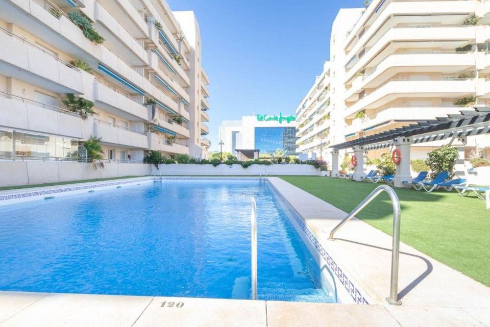 Apartment | Resale in Puerto Banús in Puerto Banús, Nueva Andalucía, Costa del Sol - Main property photo