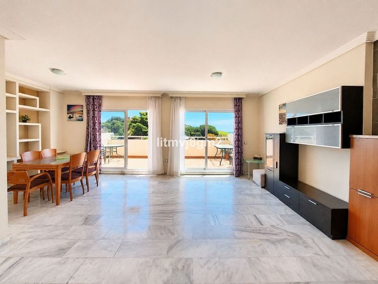Apartment | Resale in Fuengirola in Fuengirola Others, Costa del Sol - Photo 3