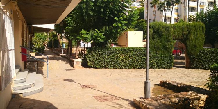 Apartment | Resale in Fuengirola in Fuengirola Others, Costa del Sol - Photo 2
