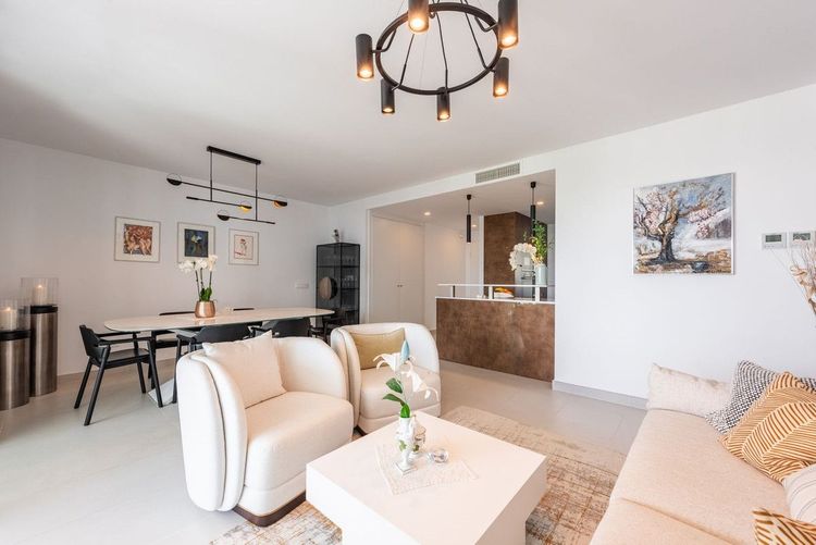 Apartment | Resale in Bel Air in Bel Air, Costa del Sol - Photo 4