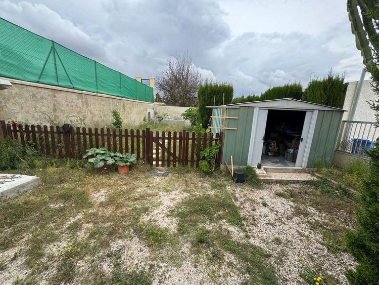 House | Resale in La Marina in La Marina, Costa Blanca - Photo 4