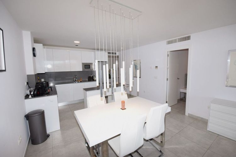 Apartment | Resale in La Cala de Mijas in La Cala de Mijas, Costa del Sol - Photo 5
