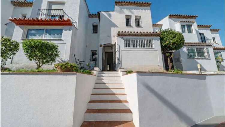House | Resale in Estepona - Development photo 1