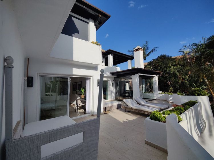 Penthouse | Resale in Puerto Banús in Puerto Banús, Nueva Andalucía, Costa del Sol - Photo 3