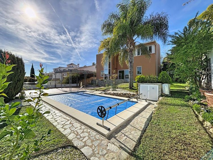 House | Resale in Almayate - Development photo 1