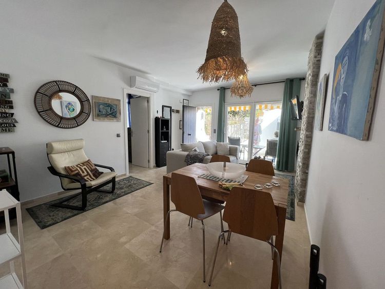 Apartment | Resale in Puerto de Cabopino in Puerto de Cabopino, Costa del Sol - Photo 3