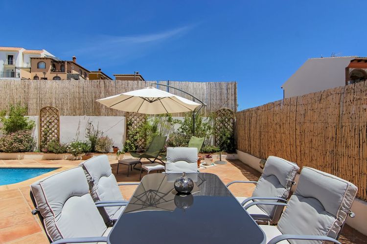 House | Resale in Periana in Periana, Costa del Sol - Photo 5