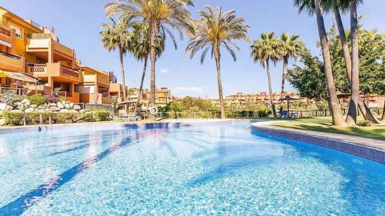 Apartment | Resale in Reserva de Marbella in Reserva de Marbella, Costa del Sol - Photo 2